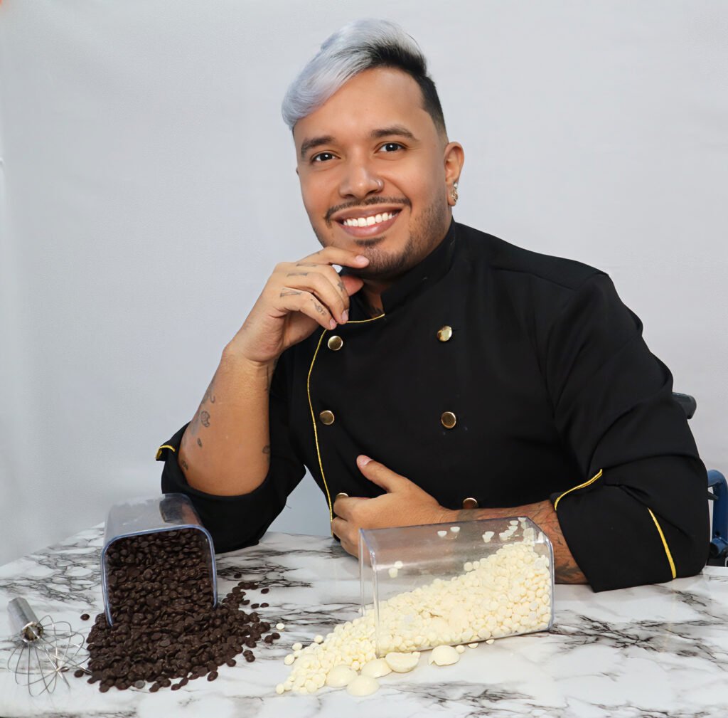 Foto de Manuel Guerrero, creador del curso Cake Designer